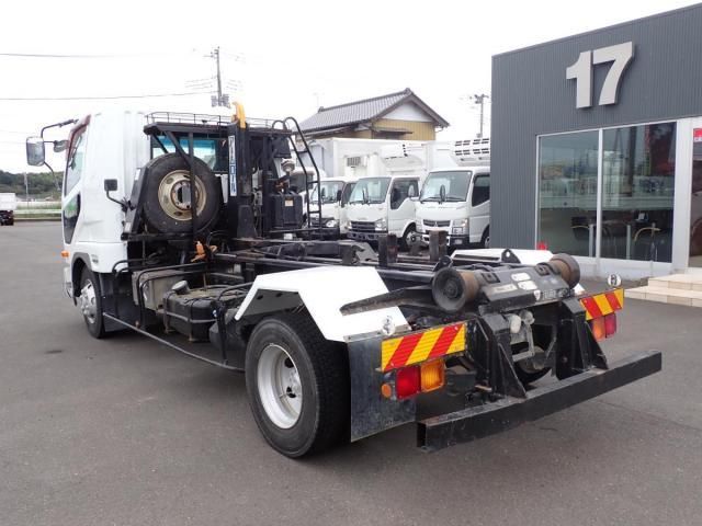 MITSUBISHI FUSOU FIGHTER 2012 Image 31