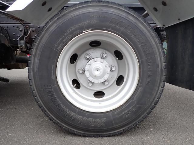 MITSUBISHI FUSOU FIGHTER 2012 Image 31