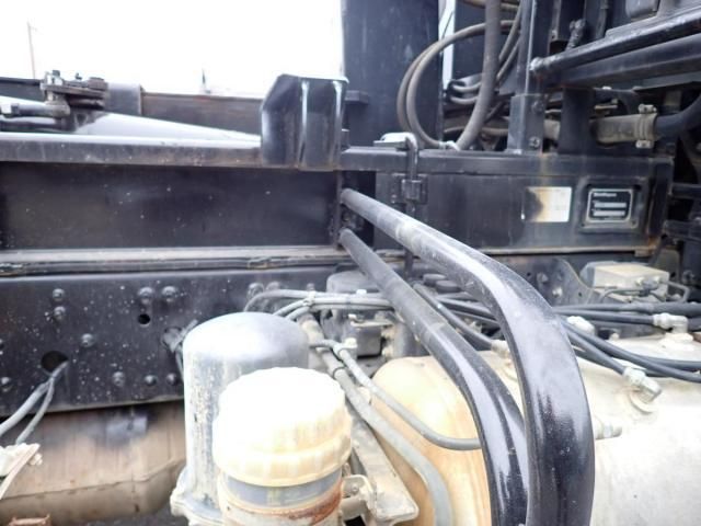 MITSUBISHI FUSOU FIGHTER 2012 Image 31