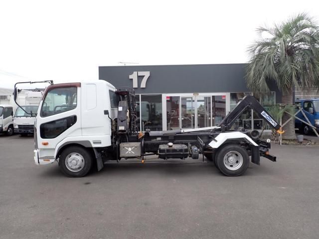 MITSUBISHI FUSOU FIGHTER 2012 Image 31