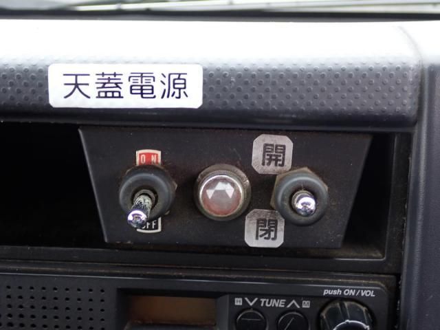 ISUZU ELF 2011 Image 31