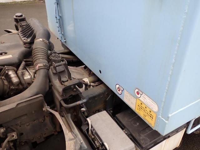 ISUZU ELF 2011 Image 31