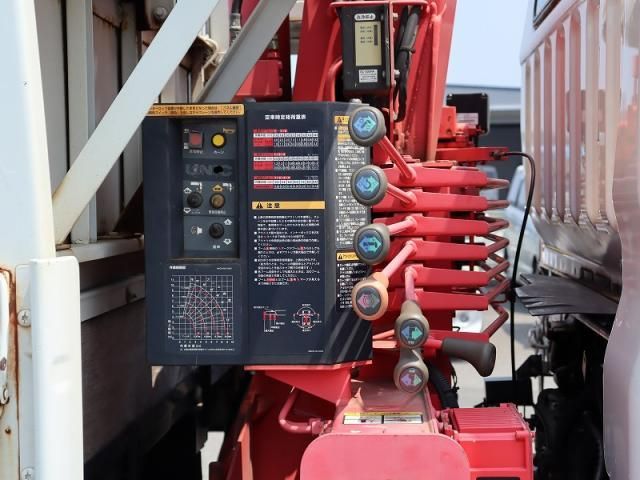 MITSUBISHI CANTER 2012 Image 31