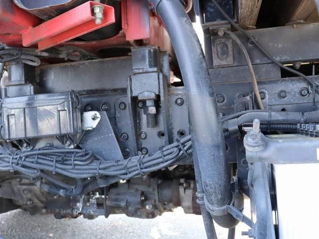 MITSUBISHI CANTER 2012 Image 31