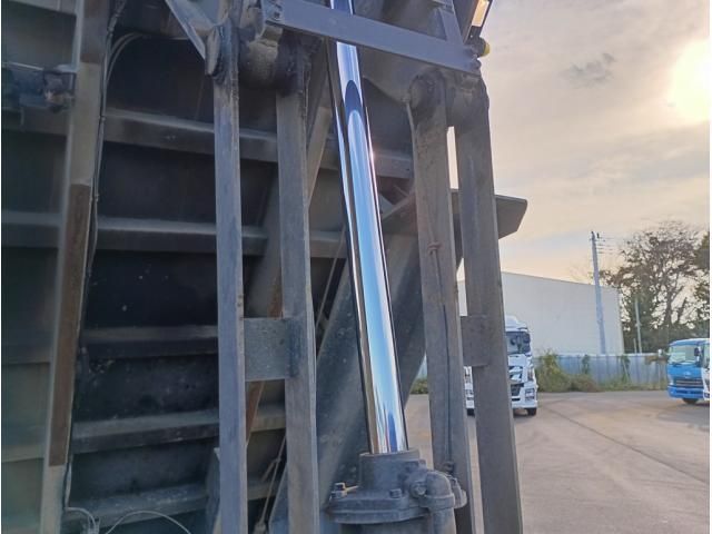 MITSUBISHI FUSOU FIGHTER 2018 Image 31