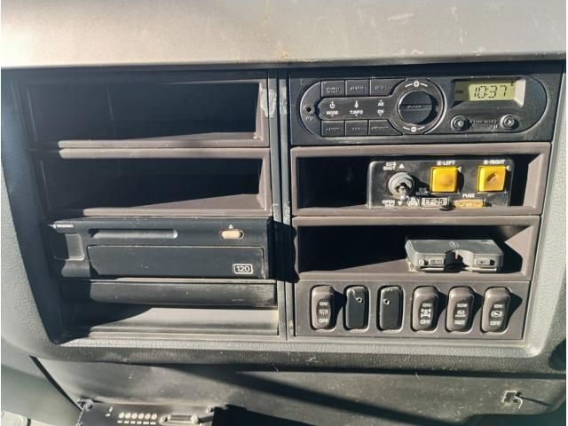 MITSUBISHI FUSOU FIGHTER 2018 Image 31