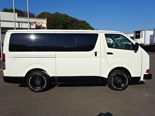 TOYOTA HIACE 2022 Image 31