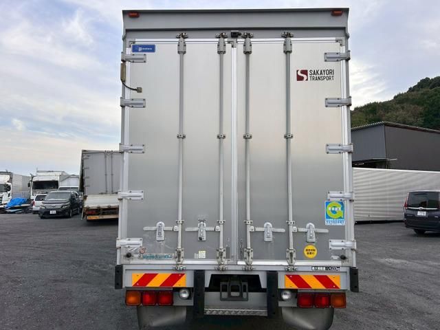 HINO PROFIA 2017 Image 31