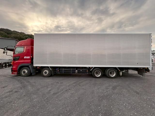 HINO PROFIA 2017 Image 31