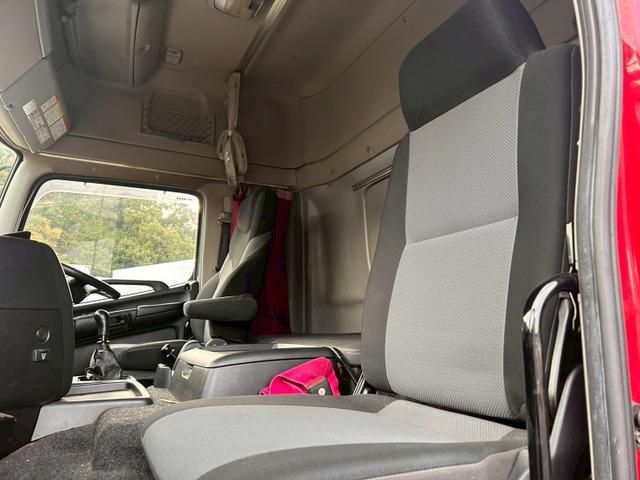 HINO PROFIA 2017 Image 31