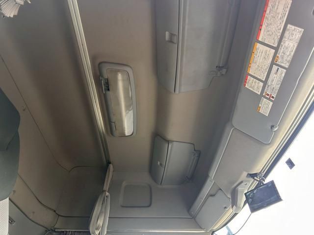 HINO PROFIA 2017 Image 31