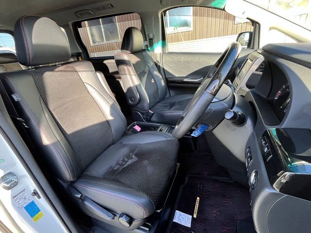 TOYOTA VELLFIRE 2014 Image 31