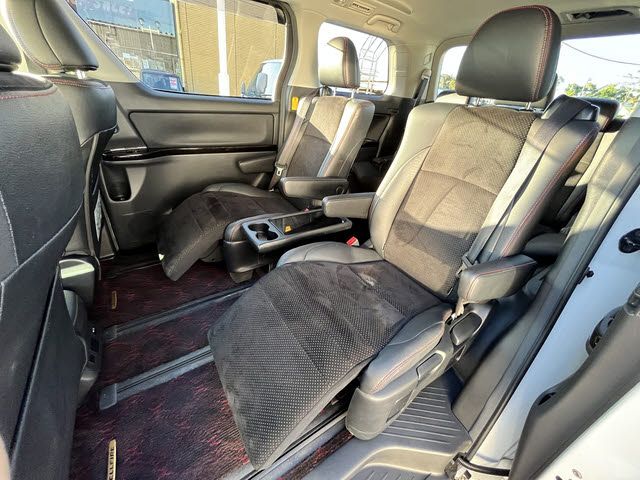 TOYOTA VELLFIRE 2014 Image 31