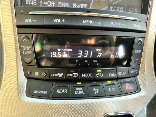 TOYOTA VELLFIRE 2014 Image 31