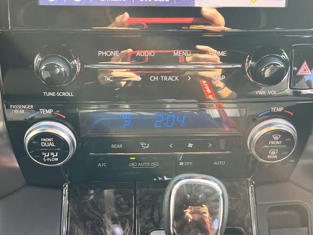 TOYOTA ALPHARD HYBRID 4WD 2022 Image 31