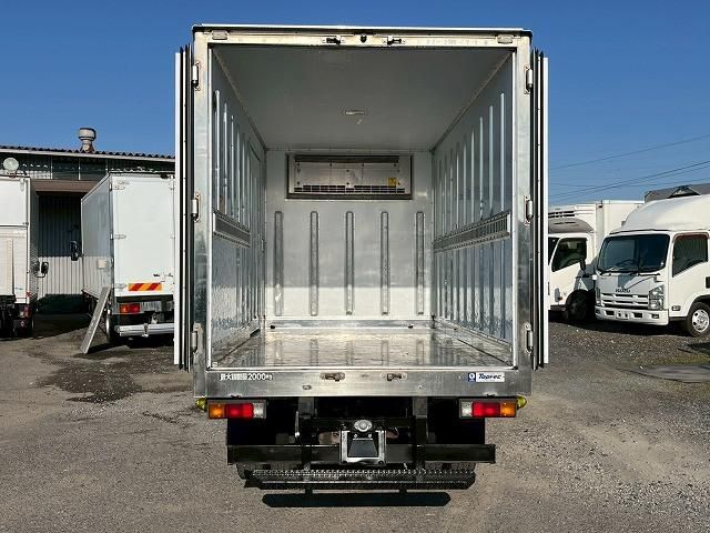 MITSUBISHI CANTER 2017 Image 31