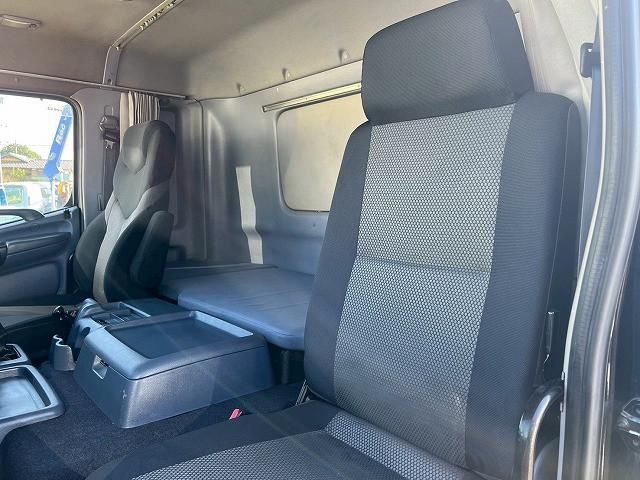 HINO PROFIA 2005 Image 31