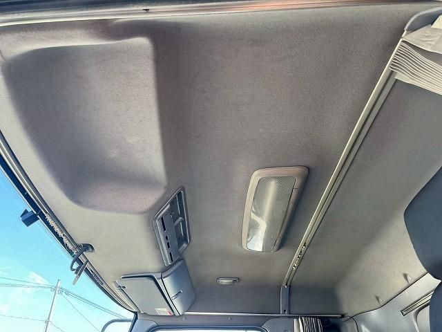 HINO PROFIA 2005 Image 31