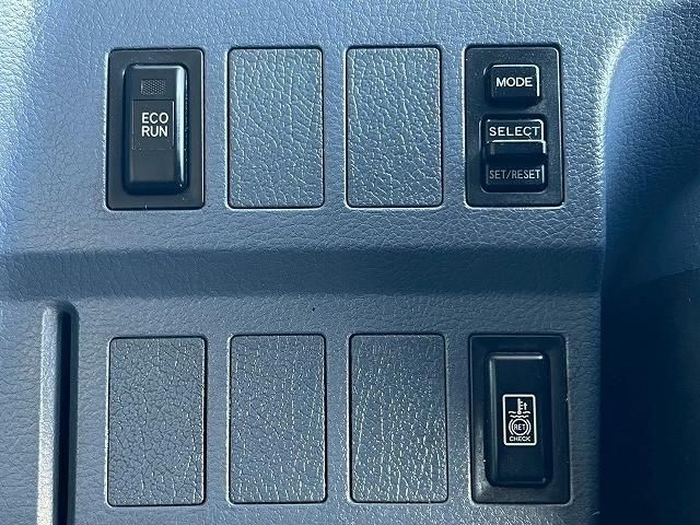 HINO PROFIA 2005 Image 31