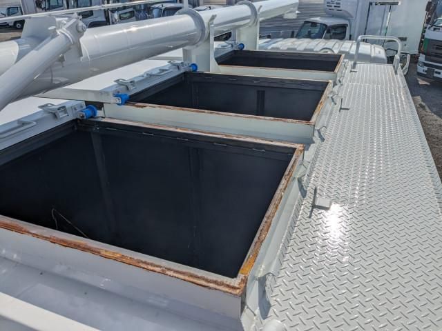 MITSUBISHI FUSOU FIGHTER 2025 Image 31