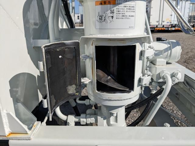 MITSUBISHI FUSOU FIGHTER 2025 Image 31