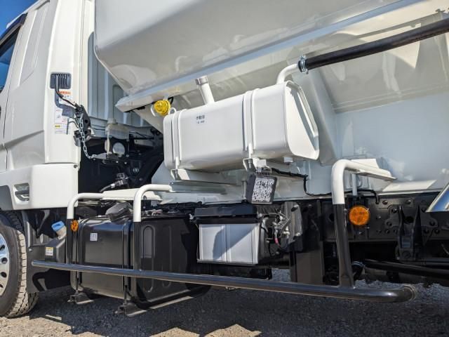 MITSUBISHI FUSOU FIGHTER 2025 Image 31