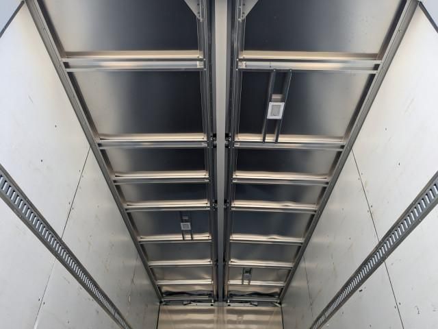 MITSUBISHI FUSOU FIGHTER 2023 Image 31