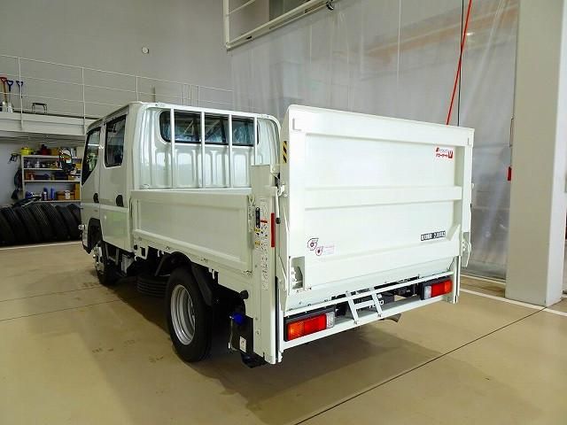 MITSUBISHI CANTER 2025 Image 31