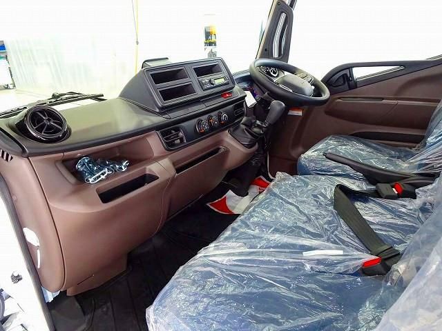 MITSUBISHI CANTER 2025 Image 31