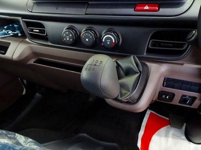 MITSUBISHI CANTER 2025 Image 31