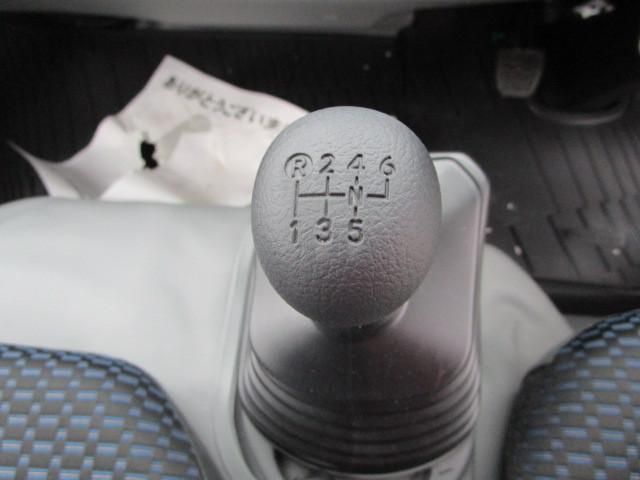 HINO DUTRO 2025 Image 31