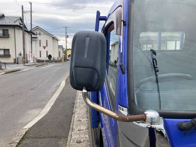 MITSUBISHI  2010 Image 31