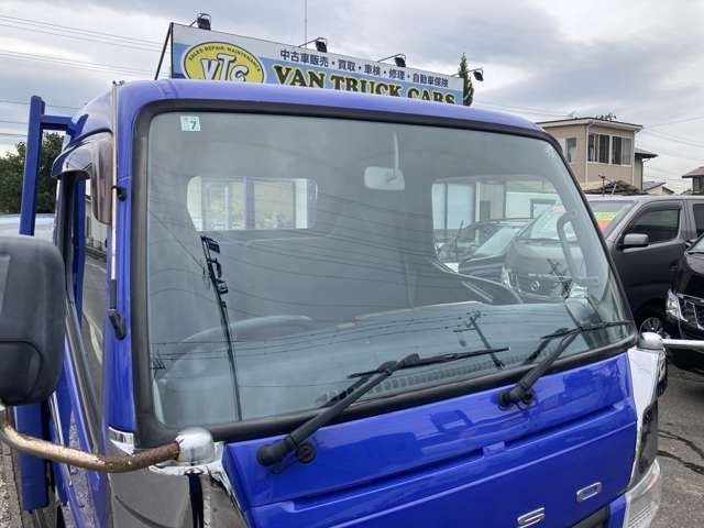 MITSUBISHI  2010 Image 31