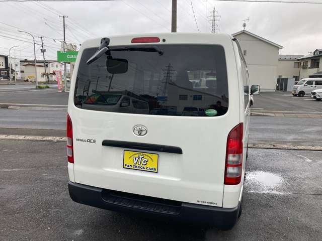 TOYOTA REGIUSACE VAN 4WD 2017 Image 31