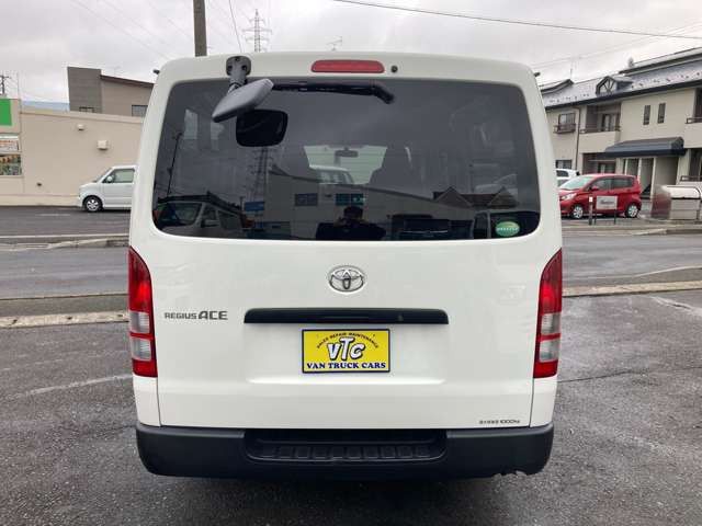TOYOTA REGIUSACE VAN 4WD 2017 Image 31