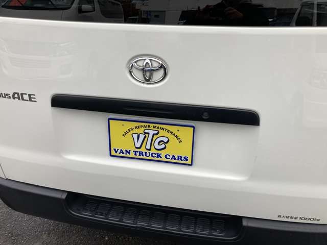 TOYOTA REGIUSACE VAN 4WD 2017 Image 31