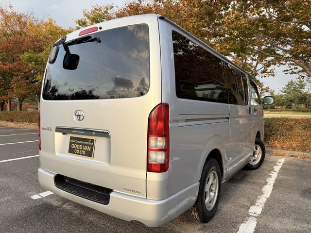 TOYOTA HIACE VAN 4WD 2012 Image 31
