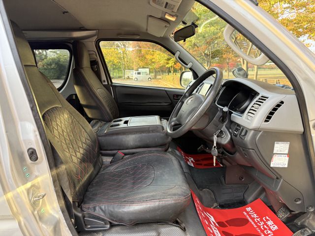 TOYOTA HIACE VAN 4WD 2012 Image 31