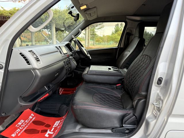 TOYOTA HIACE VAN 4WD 2012 Image 31