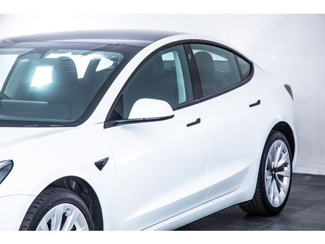 TESLA MODEL 3 2022 Image 31