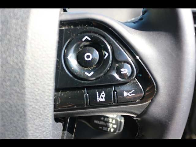 TOYOTA PRIUS 2021 Image 31