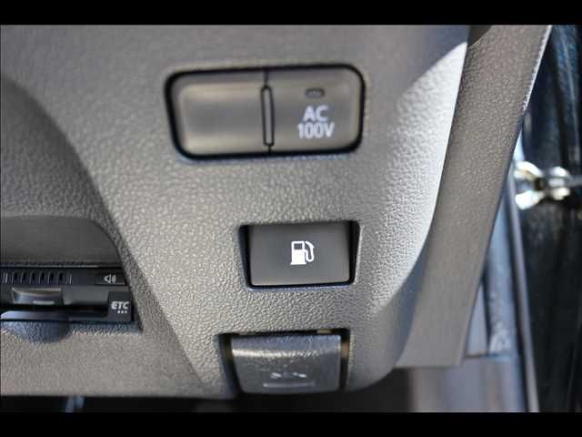 TOYOTA PRIUS 2021 Image 31