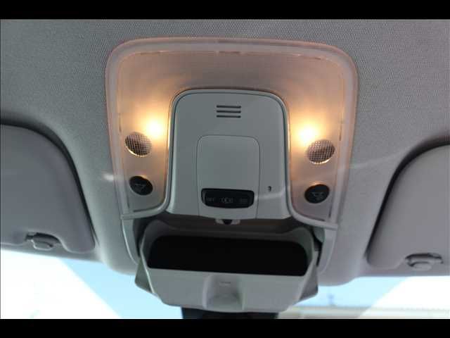 TOYOTA PRIUS 2021 Image 31