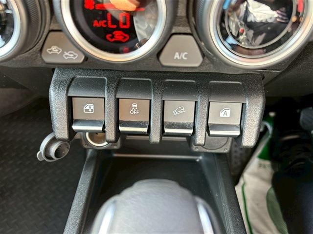 SUZUKI JIMNY SIERRA 2025 Image 31