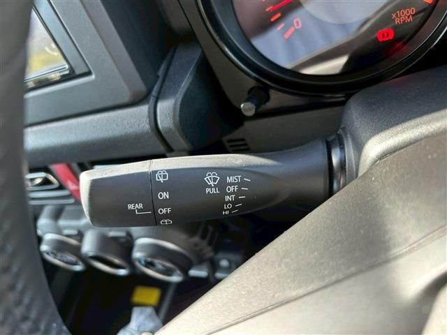 SUZUKI JIMNY SIERRA 2025 Image 31