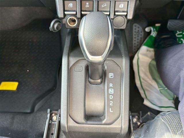 SUZUKI JIMNY SIERRA 2025 Image 31