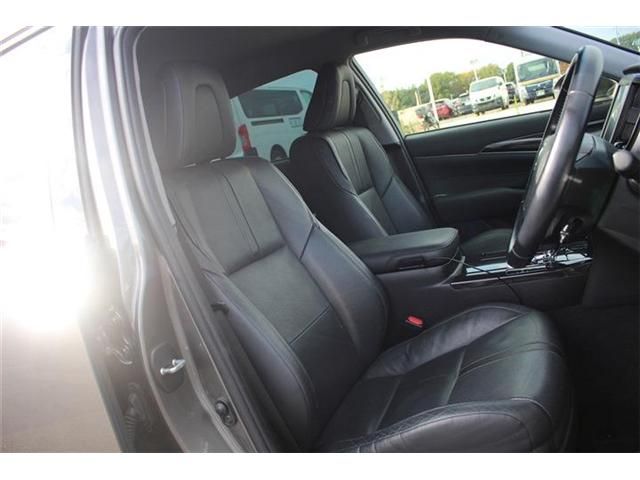 TOYOTA CROWN SEDAN HYBRID 2013 Image 31