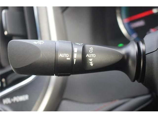 TOYOTA CROWN SEDAN HYBRID 2013 Image 31