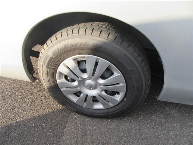 NISSAN NV350 CARAVAN 2020 Image 31