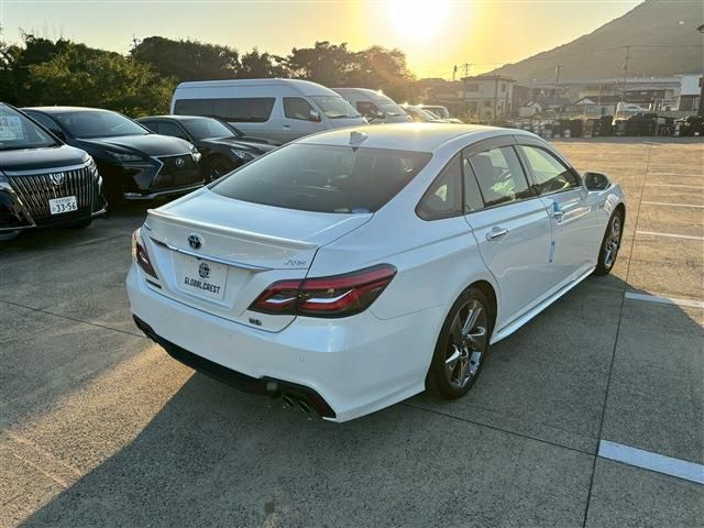 TOYOTA CROWN SEDAN HYBRID 2019 Image 31
